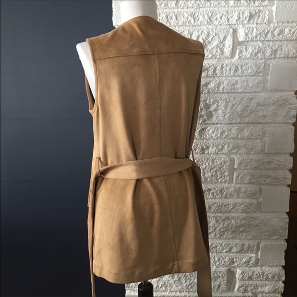 The Limited Belted Sleeveless Jacket - Picture 6 of 8